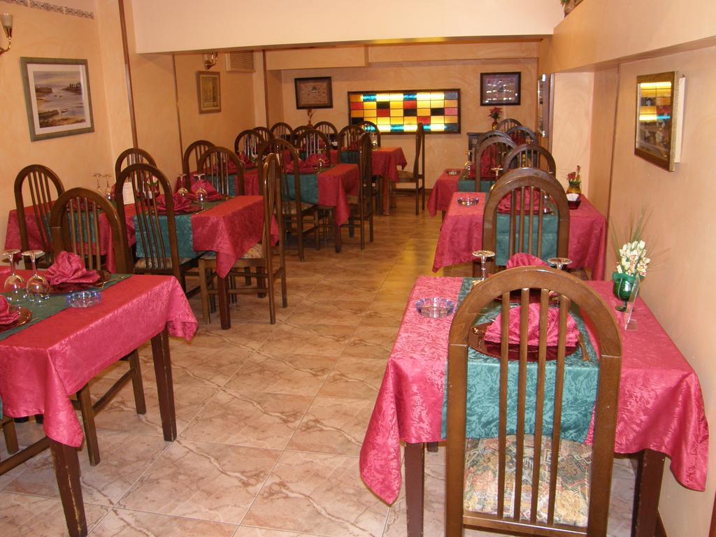Hostal El Pesquero Burgo Zewnętrze zdjęcie